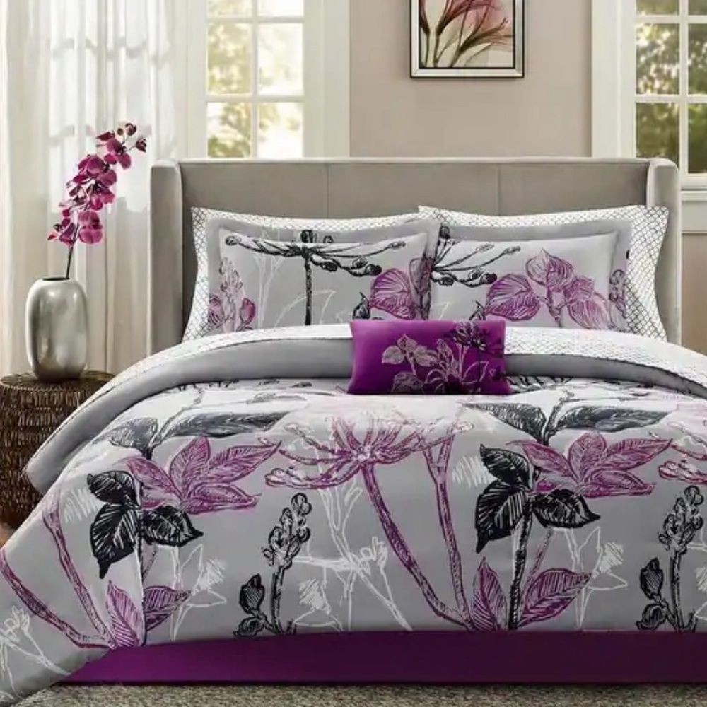 Floral Gray and Purple Bedding Set - 7 pieces